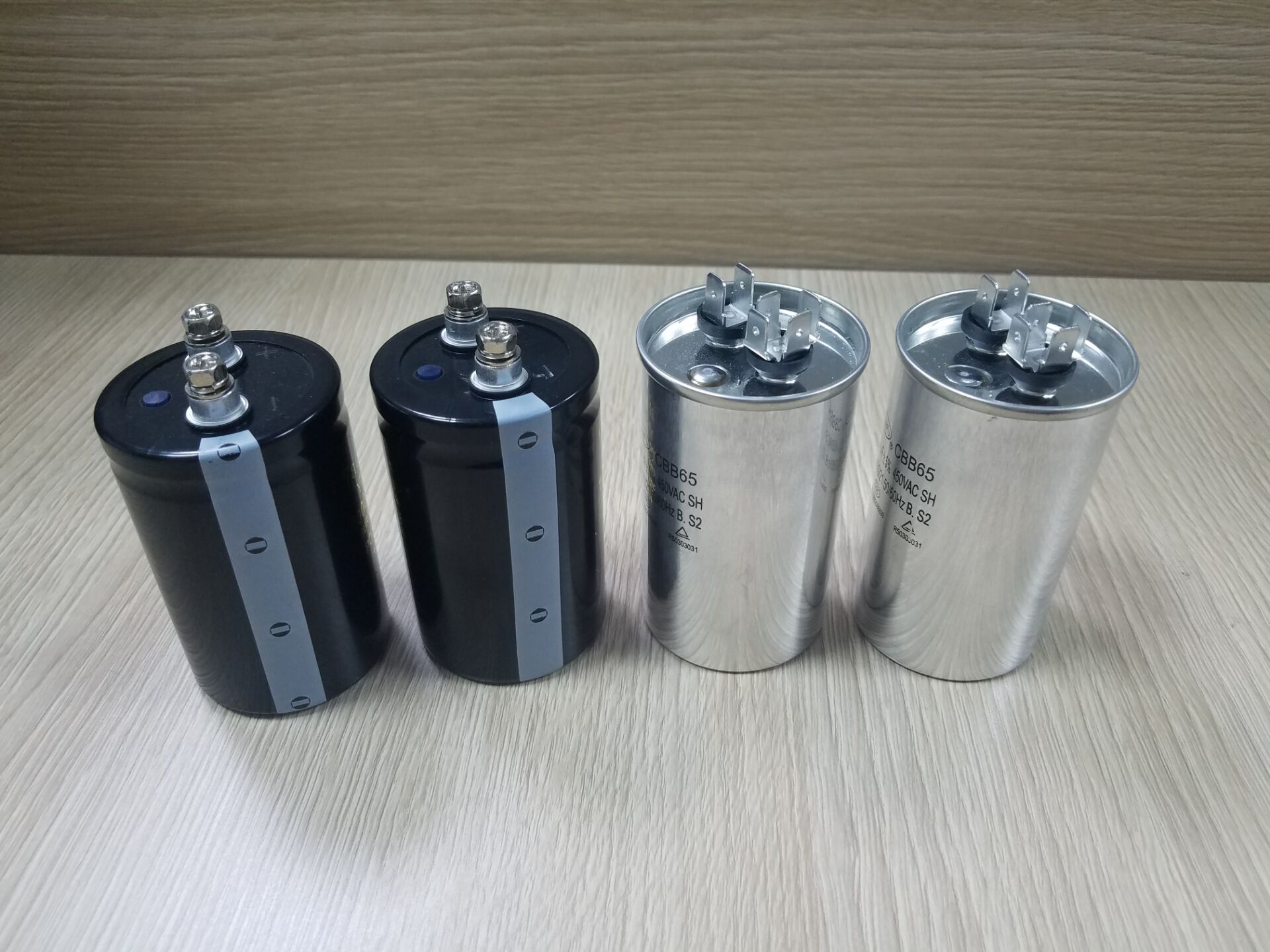 CBB65電容 20UF450VAC 起什作用及用在哪里(圖1) CBB65電容 20UF450VAC 起什作用及用在哪里(圖1)