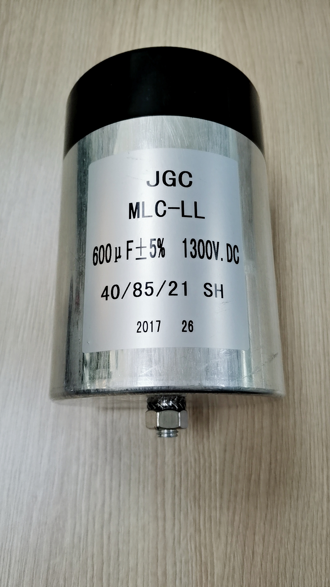 電容器在使用時會產生哪些問題?(圖2) 電容器在使用時會產生哪些問題?(圖2)